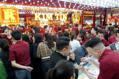 Bản tin thị trường vàng sáng 6/3/2026: Giá vàng giảm chiều qua và phục hồi nhẹ sáng nay